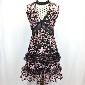 Romeo + Juliet Couture Floral Embroidered Cocktail Dress Size: Small​